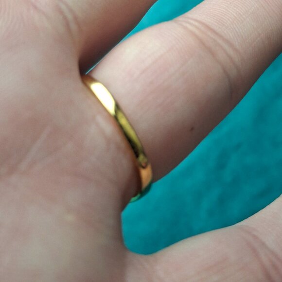 2/25$ Vintage Seta ring gold tone with green and white stones sz 8 - Picture 3 of 4